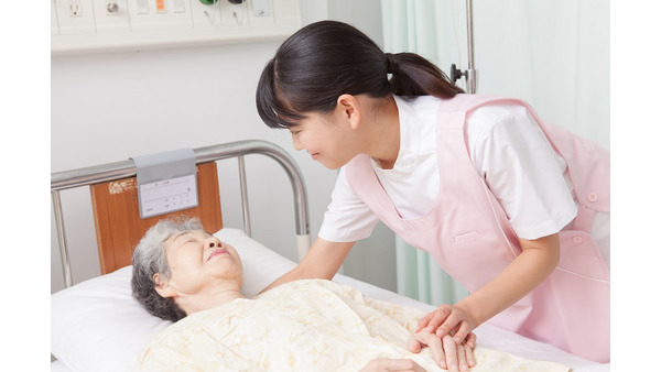 要介護状態で生活を送る期間の長い日本で、「介護保障」を考える 画像