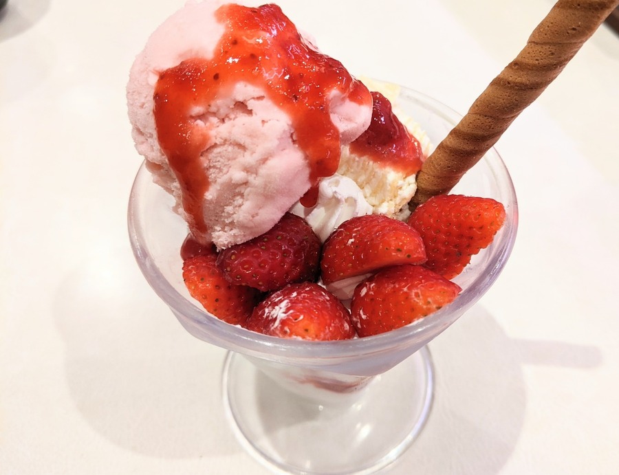 春摘みいちごのパルフェ