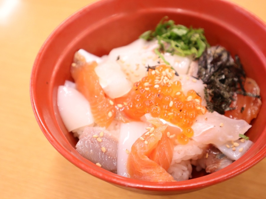 本日の海鮮丼