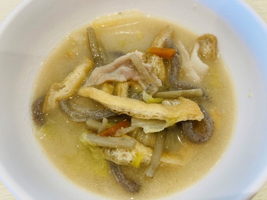 汁物は豚汁