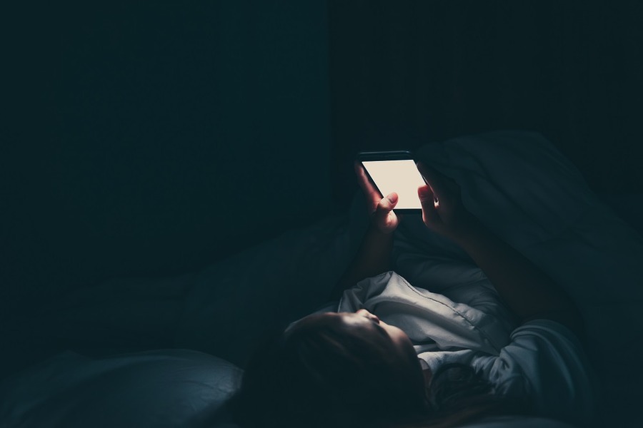 布団の中で読書