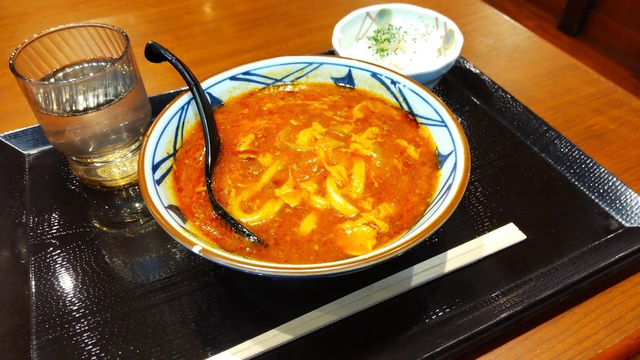 トマたまカレーうどん
