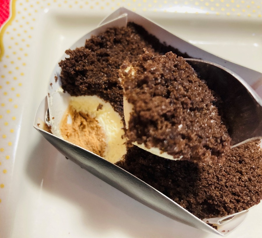 異なるチーズケーキの味を同時に楽しむ