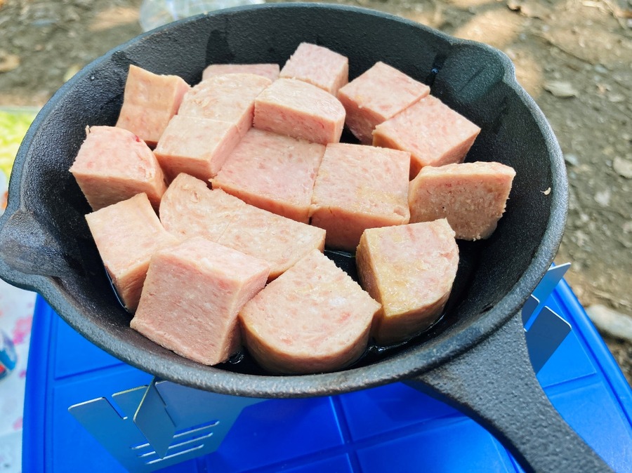 スキレットで焼いています