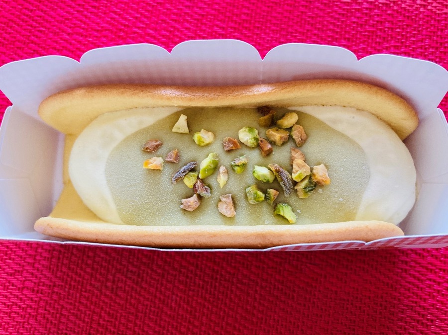 ピスタチオがゴロゴロとトッピング