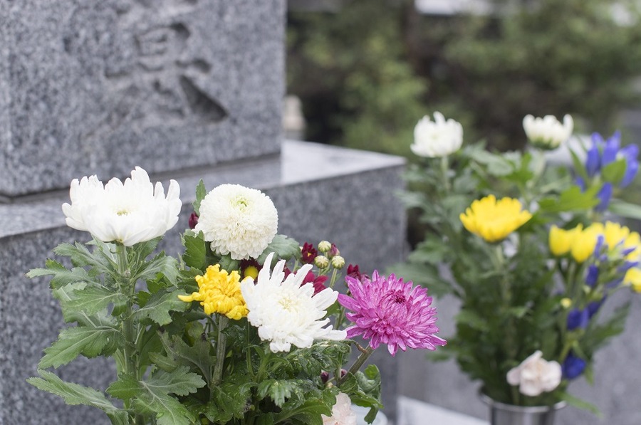 おひとり様の死後の財産の扱いと「墓」について