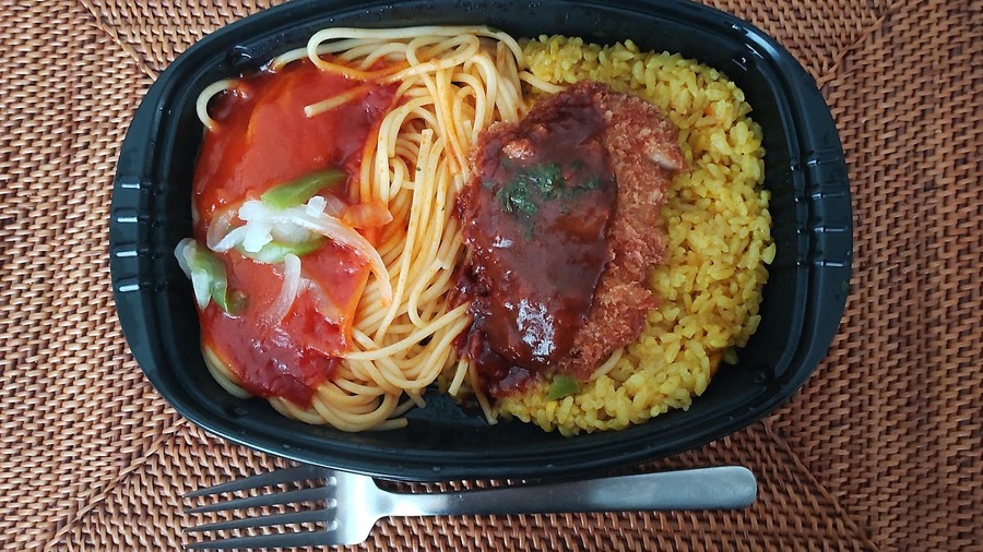 「トルコライス」とは、長崎名物のご当地グルメ