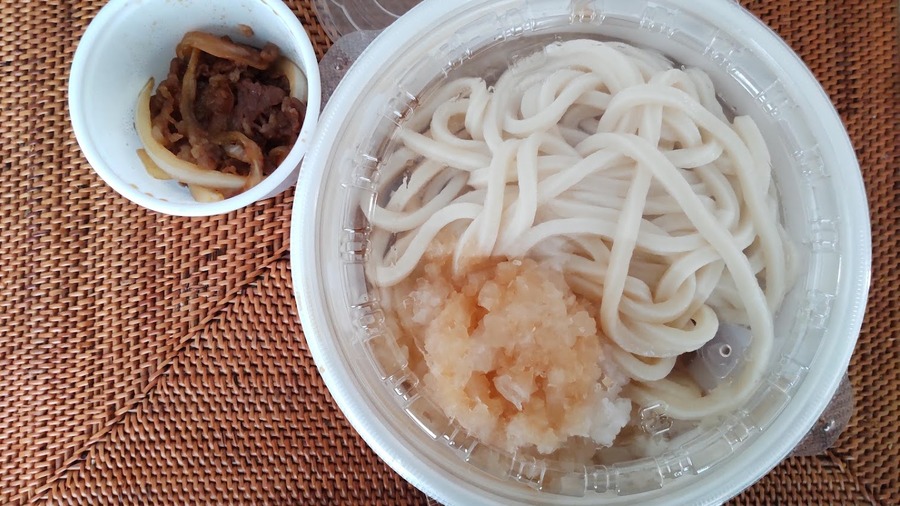 肉は別容器に入っています