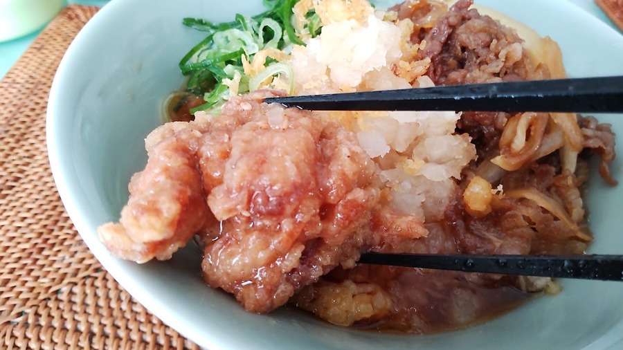 鶏もも肉がとにかく大きい