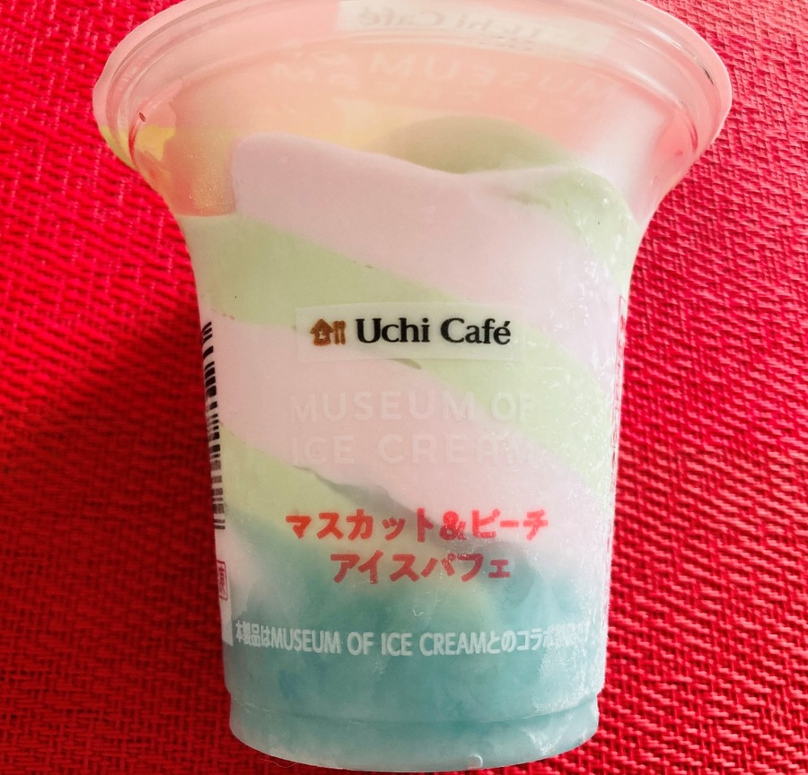 MOIC　マスカット＆ピーチアイスパフェ