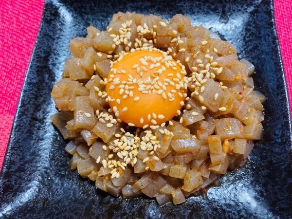 こんにゃくのピリ辛なめろう風