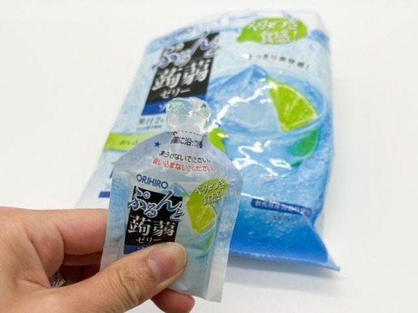 ぷるんと蒟蒻ゼリーを出してみたところ