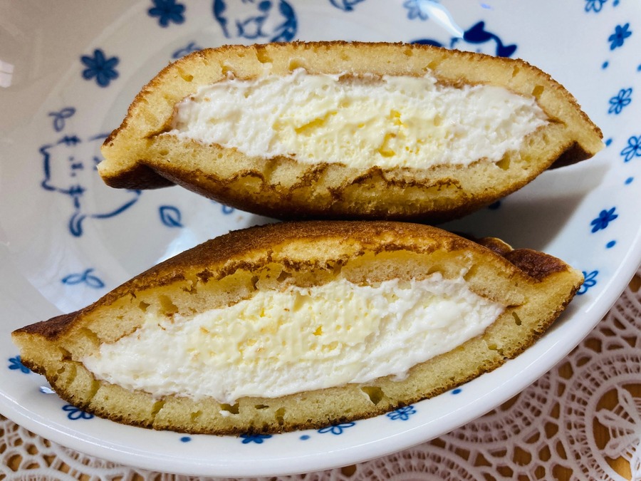 ほんのりと黄色いクリームチーズ