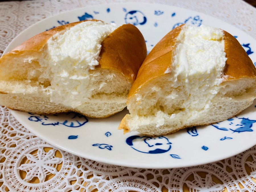 軽い口溶けでしつこくないので1本丸ごとぺろり