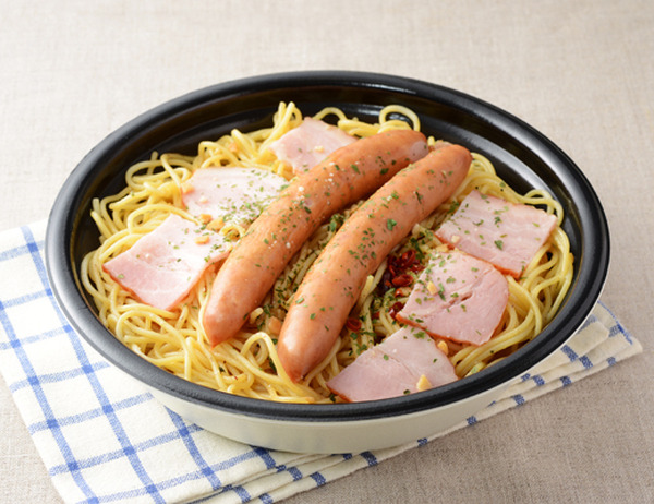ウインナー2本のせ！大盛ペペロンチーノ