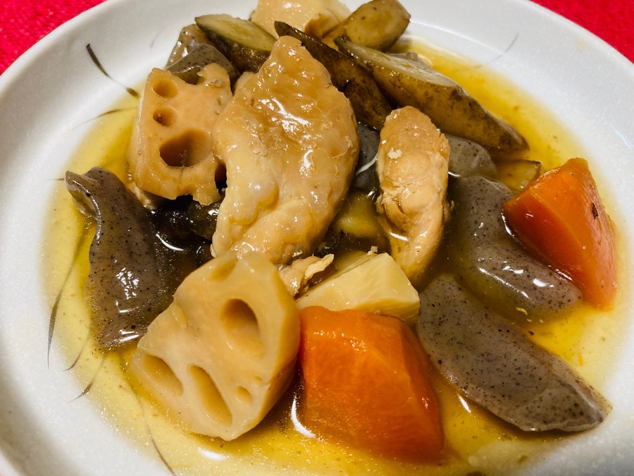 3種類の醤油と出汁を使った筑前煮