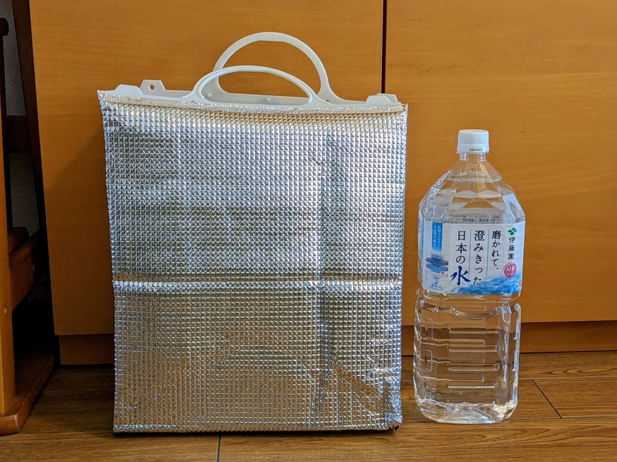 アルミ素材の保冷バッグ