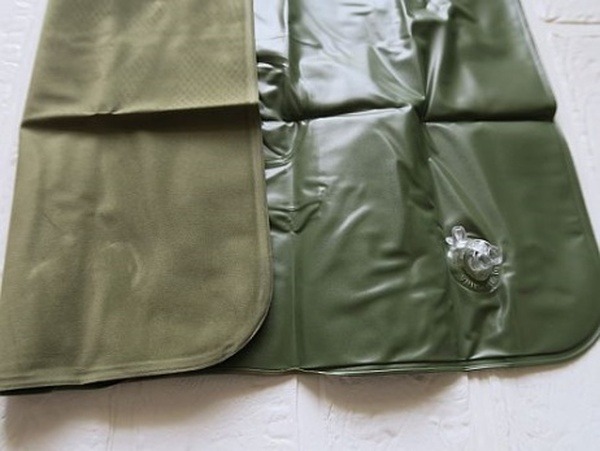 片面がフロック加工