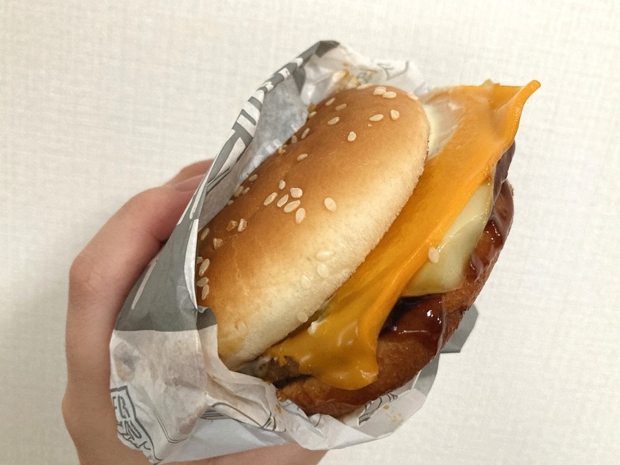 濃厚な味わいとジャンキーさがクセになる