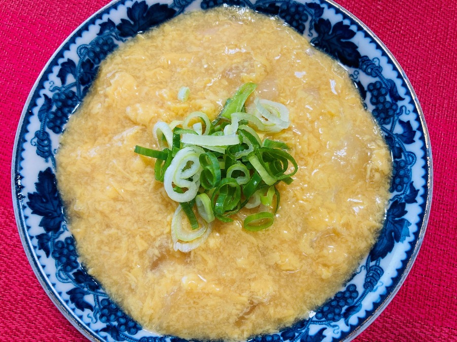 麻辣ドライキーマカレーのパウチよりもやや小さめ