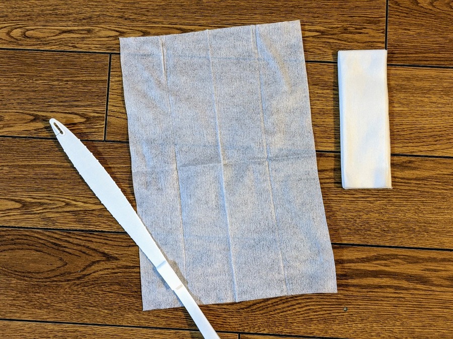持ち手が1本と、フローリングワイパー用のシートが2枚