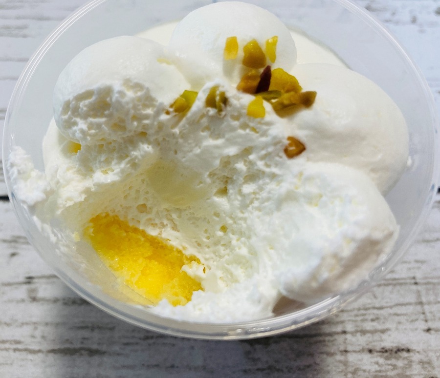 カスタード色のスポンジ