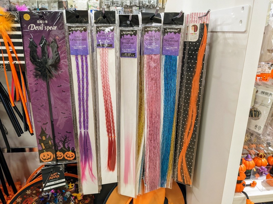 ダイソー・セリアのエクステは使い勝手＆コスパ大！元美容師おすすめ「ズレなくなる裏技」も