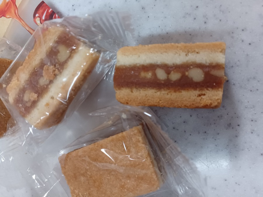 【お取り寄せの前に】カルディでみつけて送料節約しよう　「有名なアレに似ているお菓子」4選ご紹介