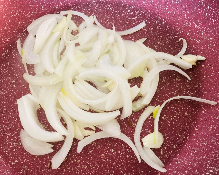 食卓に欠かせない「マヨネーズ」が3度目の値上げ！　失敗なしの絶品自家製マヨネーズレシピ紹介（1瓶110円以下）