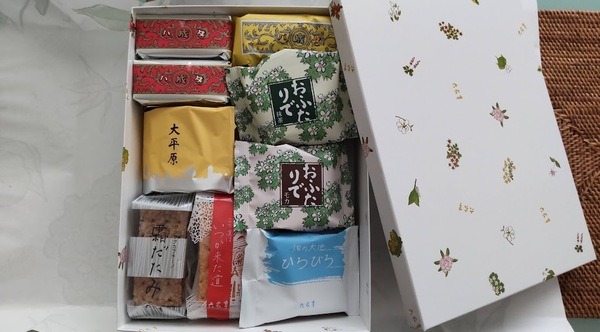 六花亭・六花撰