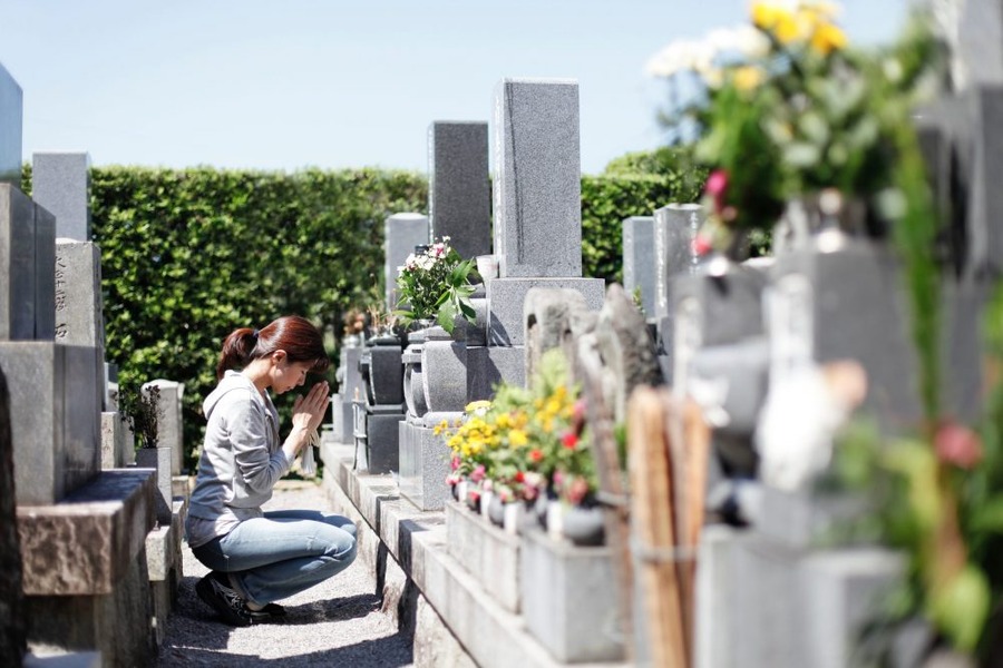 遺言書ではお墓の継承者の指定可能
