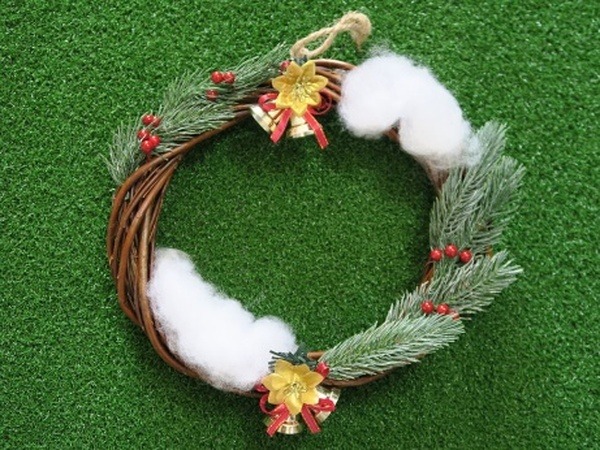 C:\Users\poco\Documents\文芸\ランサーズ\制作物\マネーの達人\2211\1.2記事画像\Christmaswreath9.JPG