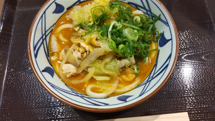 【丸亀製麺】12/1は「釜揚げうどんの日」　 新作うどん「俺たちの豚汁うどん」レポも