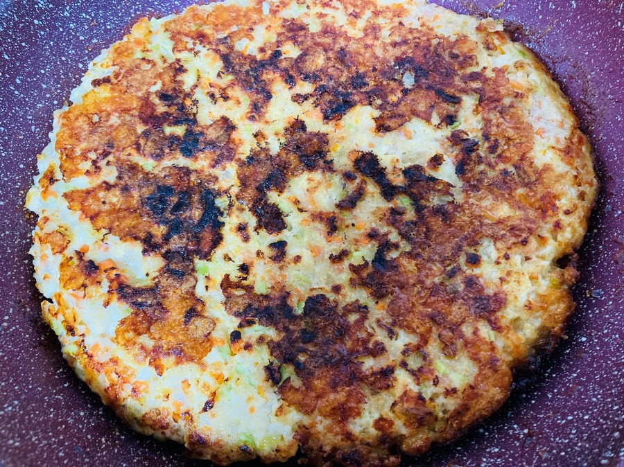 んがりと焼き色がつくまで蒸し焼き