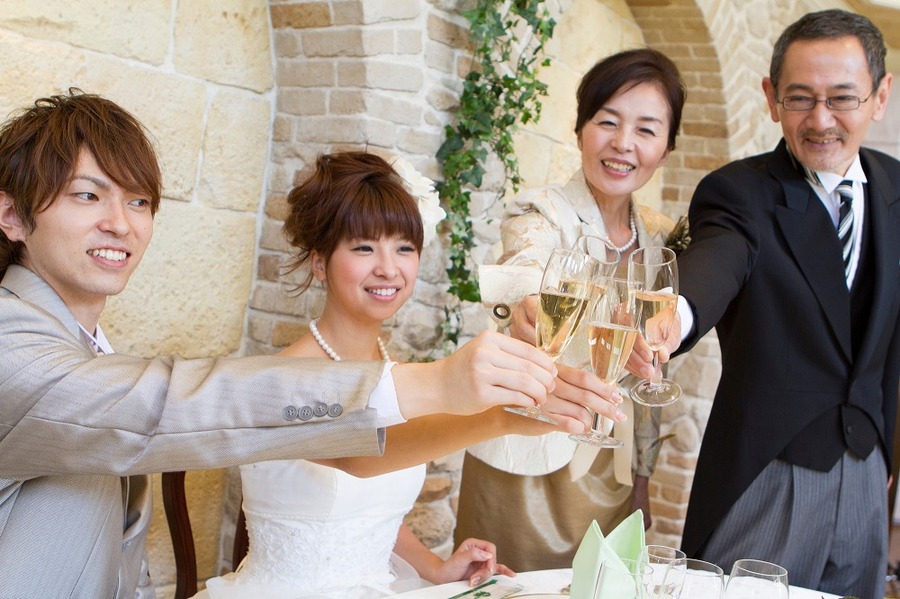 新郎新婦を助ける「結婚式総合保険」