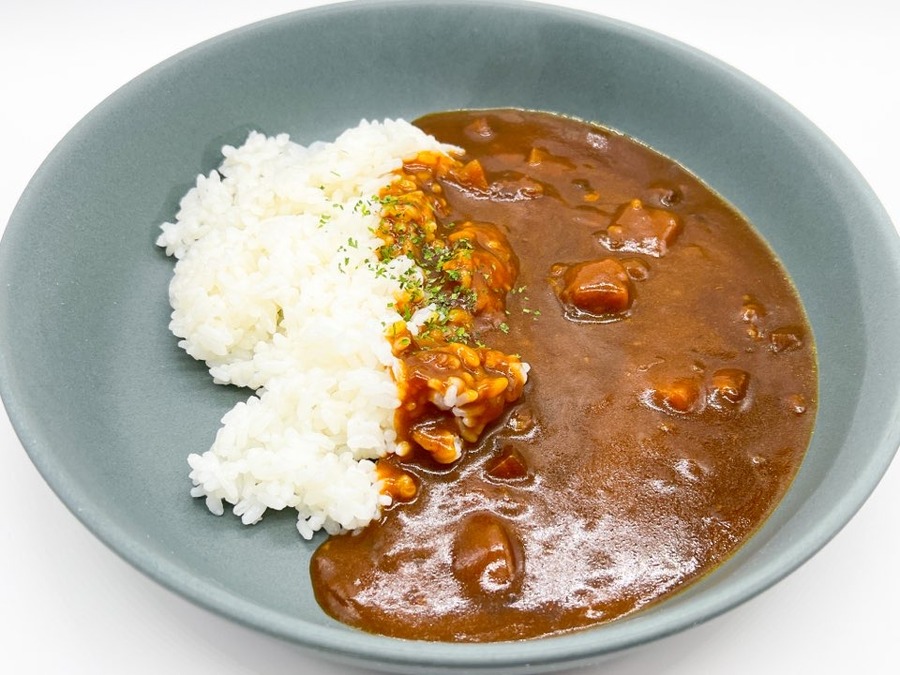 タマネギの甘さと51種のスパイスで納得の味