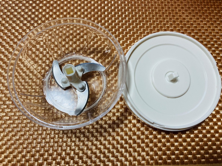 ダイソーのぶんぶんチョッパーそっくりさん