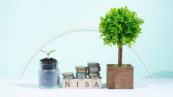一刻も早くつみたてNISAをはじめて先行者利益を得よう