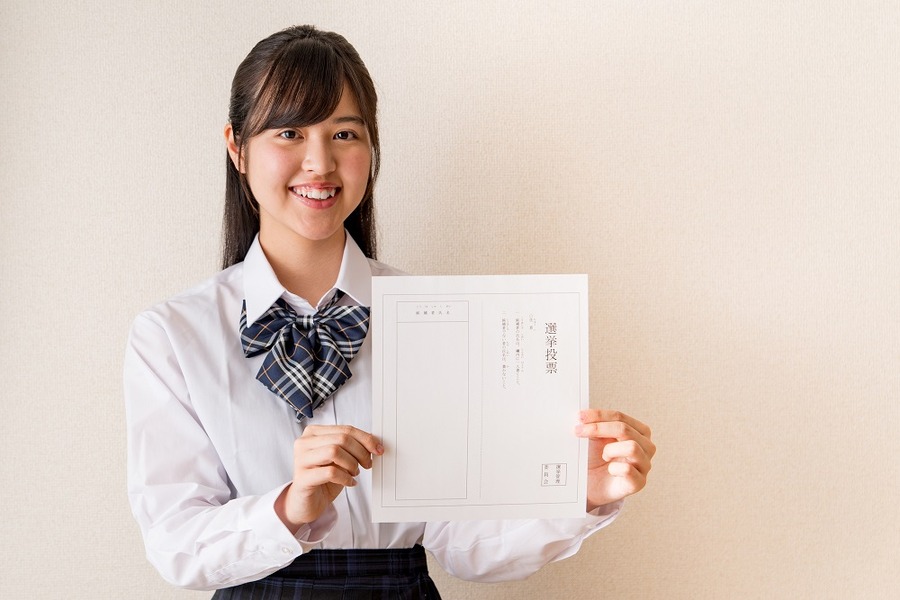 あなたは選挙会場で手に入れた？　天下無双のクーポン「投票証明書」