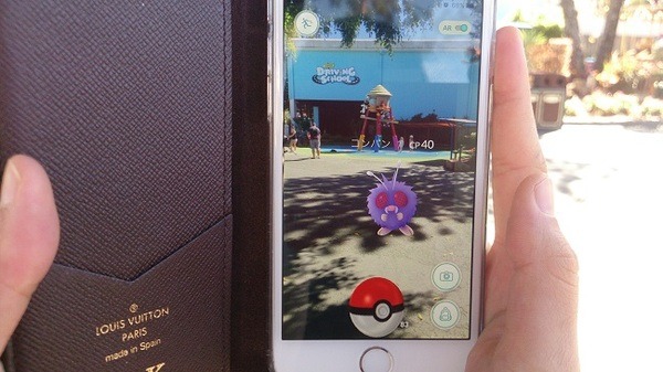 「ポケモンGO」子供に許す？　許さない？　インストールをめぐるメリットとデメリット