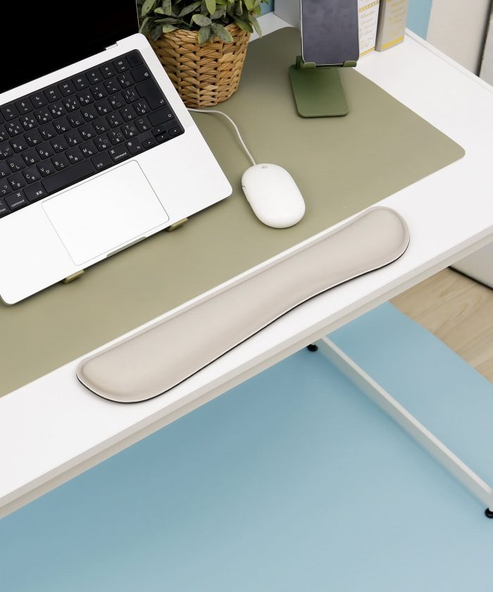 スリコのリストレスト