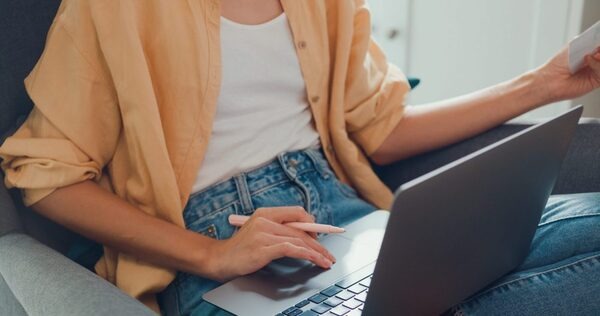 AI使って記事を書くとは…