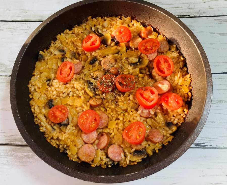 蓋をしたまま5分程度余熱で火を通して完成