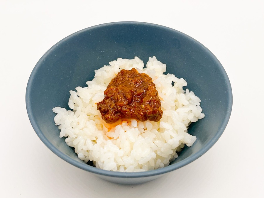 牛たんラー油をのっけてみた
