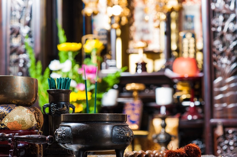 【お葬式事情】「戒名」は値段で決まる　気になる相場は？