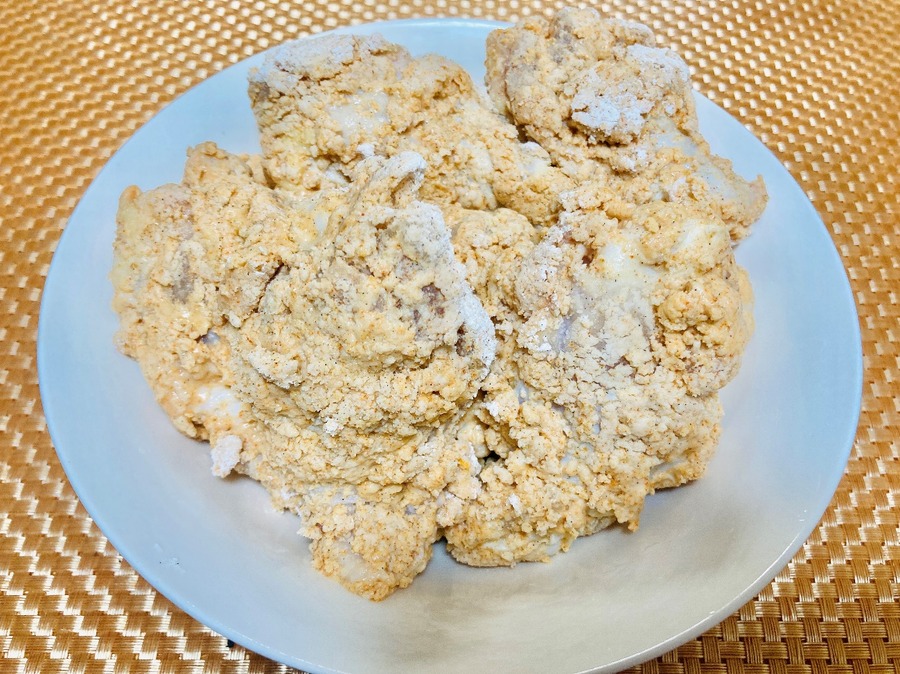 2の衣を満遍なくまぶします