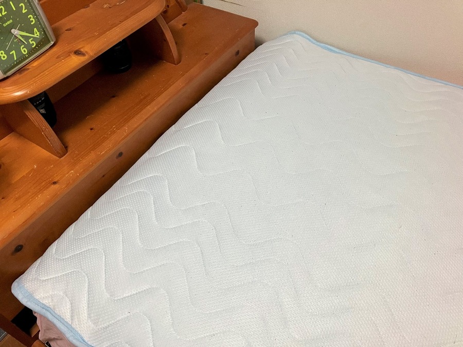 冷感素材の寝具や衣料品
