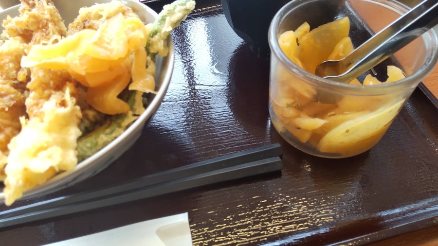お漬物もおいしい