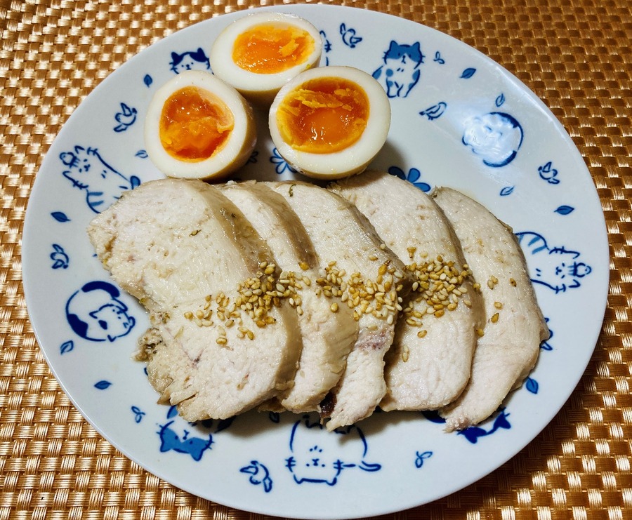 お好みで白炒りごまをトッピングして完成です