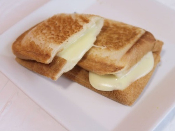 とろけるチーズ